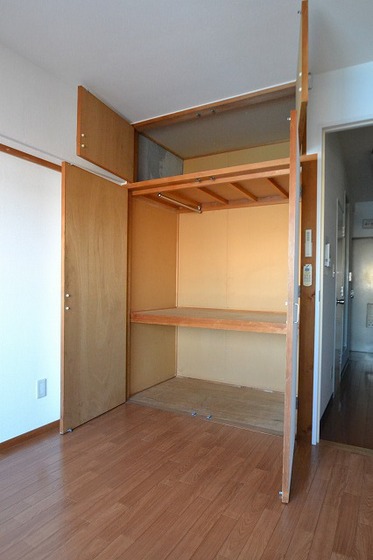 収納　※別部屋の写真です