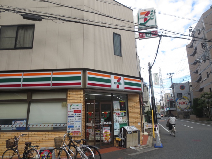 コンビニ　セブン-イレブン 尼崎立花駅前店（コンビニ）まで500m