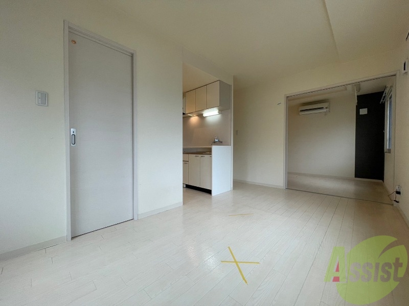居室・リビング　広くてキレイなお部屋が広がっていて、充実した生活が送れそう。