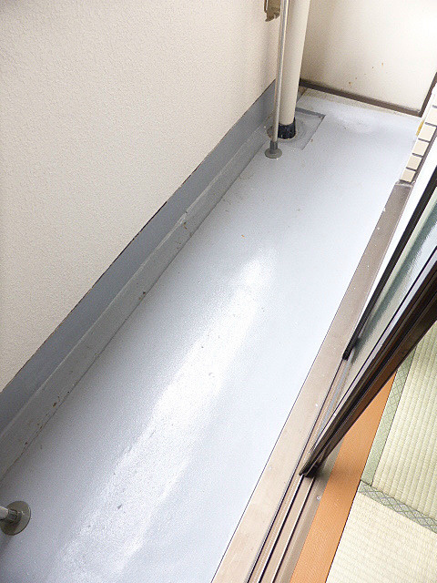 バルコニー　他号室写真の為、実際とは異なる場合がございます。現状優先