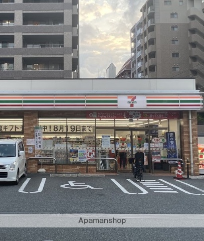 コンビニ　セブンイレブン（コンビニ）まで118m