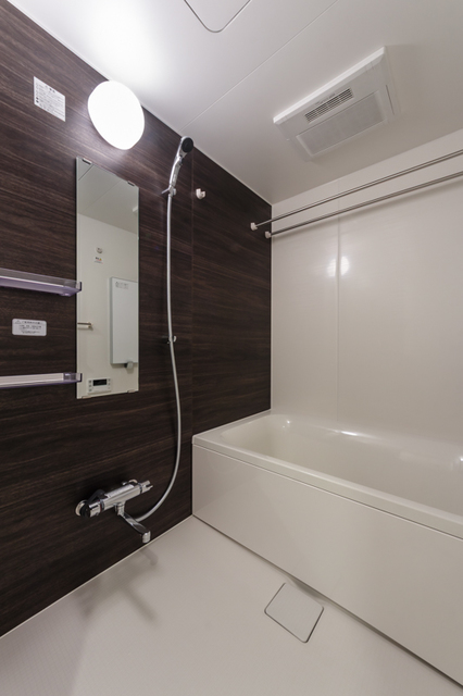 バス・シャワールーム　※写真は同タイプ住戸です。