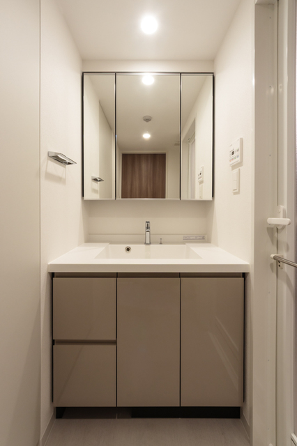 洗面設備　※写真は同タイプ住戸です。