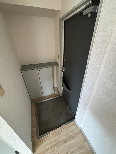玄関　別部屋参考写真です