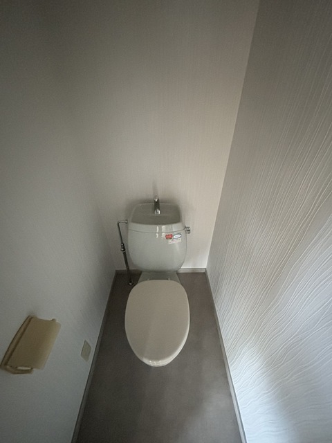 トイレ　別部屋参考写真です