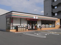コンビニ　セブンイレブン大東新町店（コンビニ）まで141m