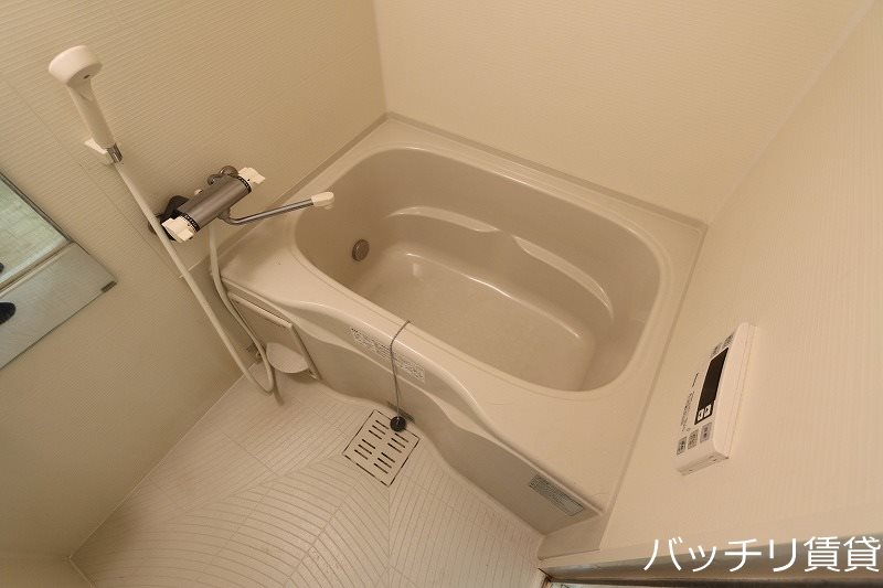 バス・シャワールーム　＊画像は別部屋の為イメージ、現状を優先いたします