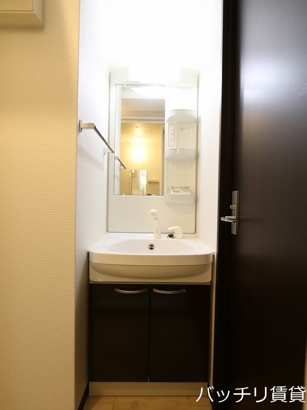 洗面設備　＊画像は別部屋の為イメージ、現状を優先いたします