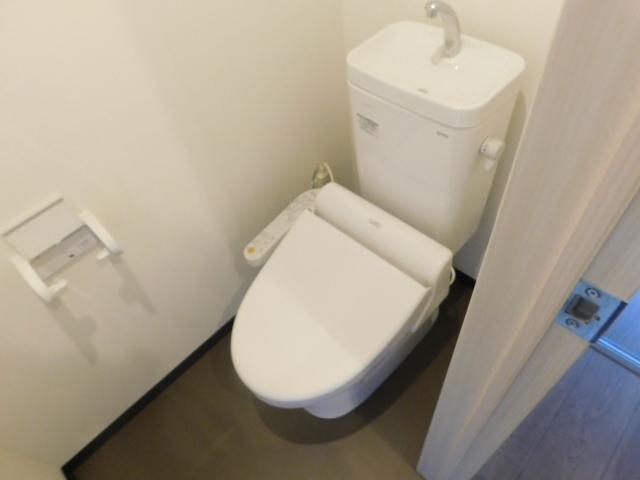 トイレ　ウォシュレット完備設備充実です