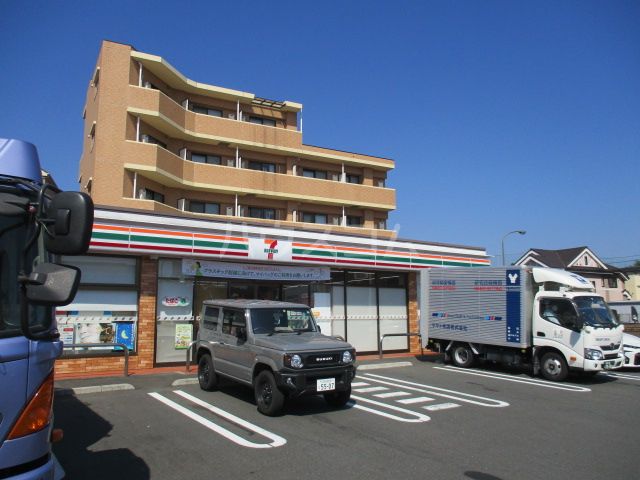 コンビニ　セブン-イレブン 八王子みなみ野シティ店（コンビニ）まで217m