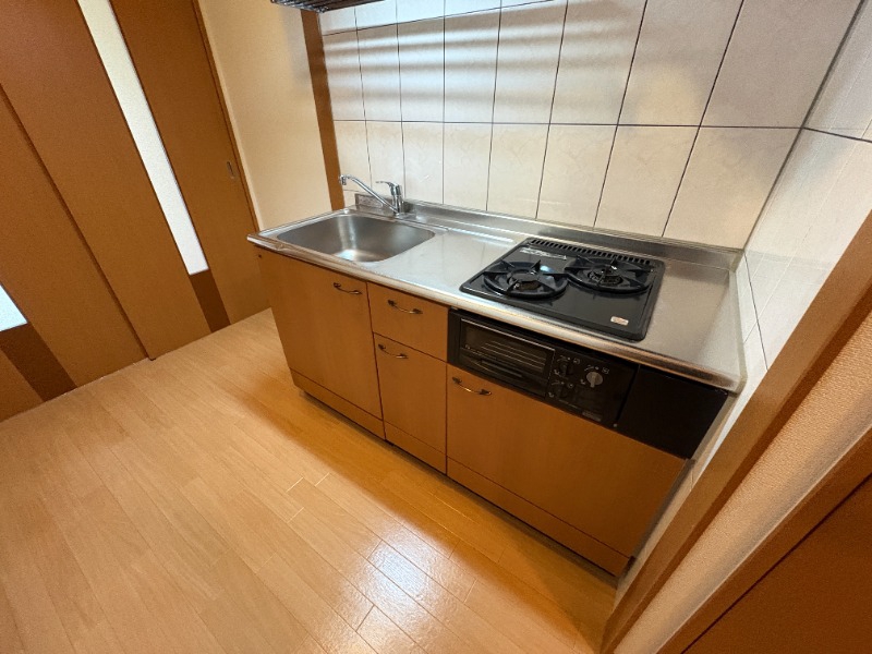 キッチン　※写真は別号室