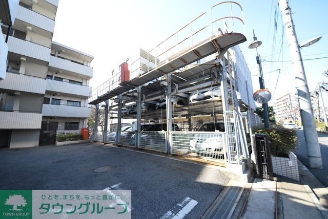 駐車場　駐車場