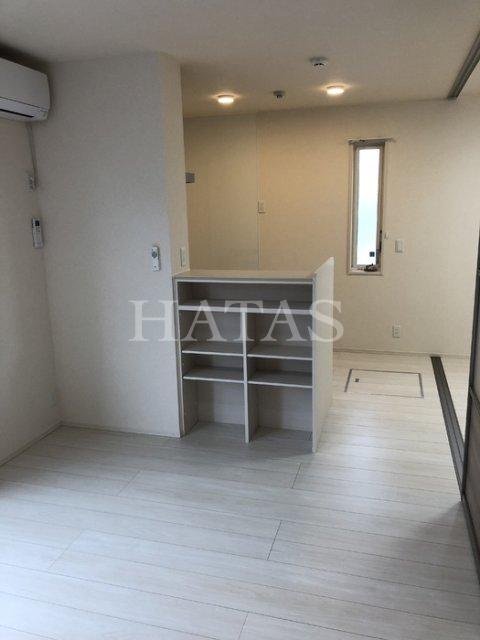 居室・リビング　同物件別部屋です