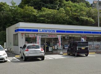 コンビニ　ローソン飯塚東川津店（コンビニ）まで65m