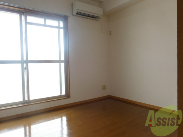 居室・リビング　これまた、明るいお部屋ですねー。ですよねー。はい