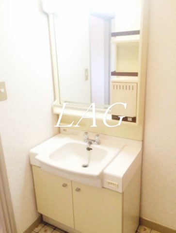 洗面設備　独立洗面台です。