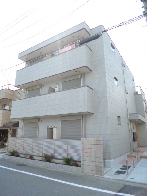 建物外観　2017年３月完成