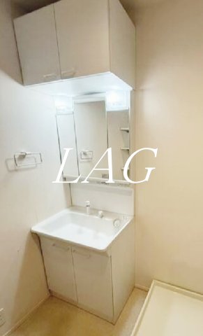 洗面設備　独立洗面台です。