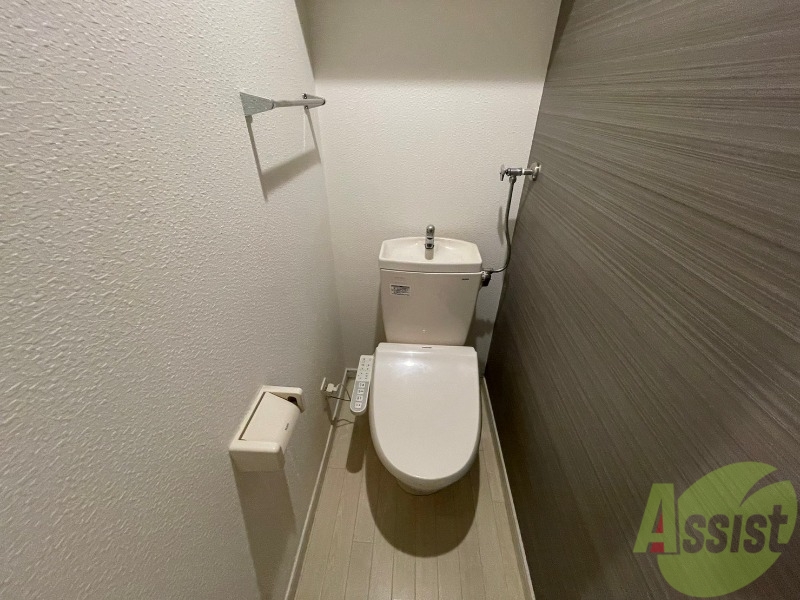 トイレ　トイレです。ウォシュレット付を探している方、おすすめです。