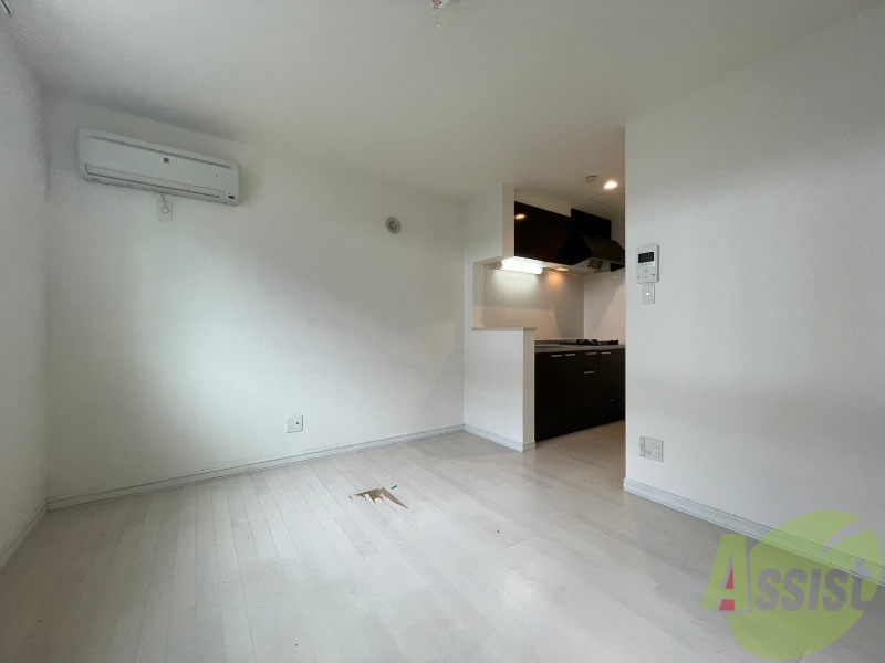居室・リビング　明るいお部屋は気持ちよく過ごせそうですね。