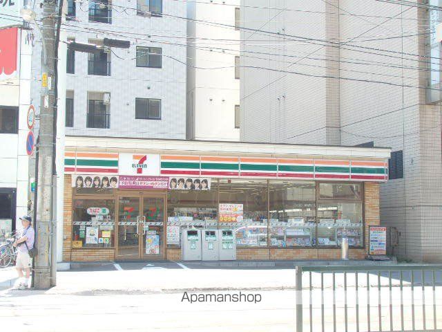 コンビニ　セブンイレブン（コンビニ）まで276m
