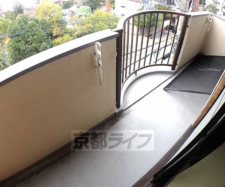 バルコニー　とても広いバルコニーです。