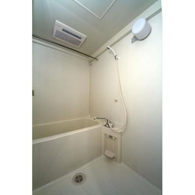 バス・シャワールーム　※写真は同タイプ住戸です。