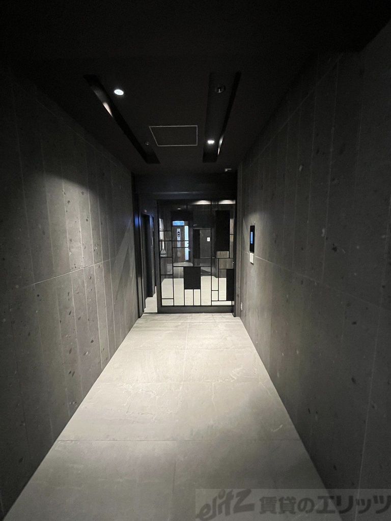 エントランス　エントランス