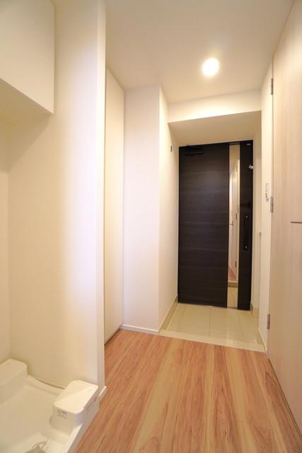 玄関　※写真は同タイプ住戸です。