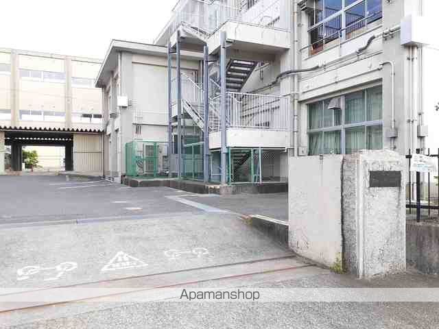 小学校　一宮市立　西成小学校（小学校）まで300m