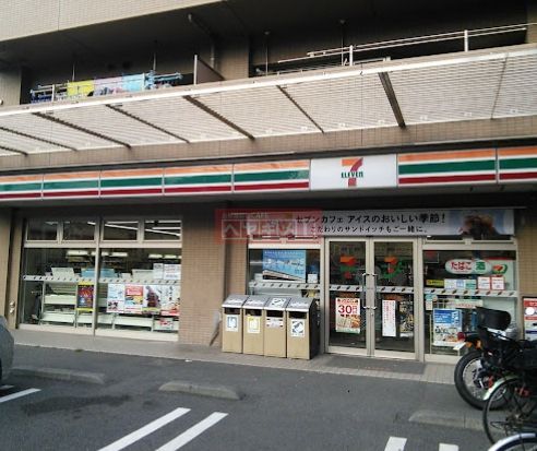 コンビニ　セブンイレブン横浜平安町2丁目店（コンビニ）まで880m