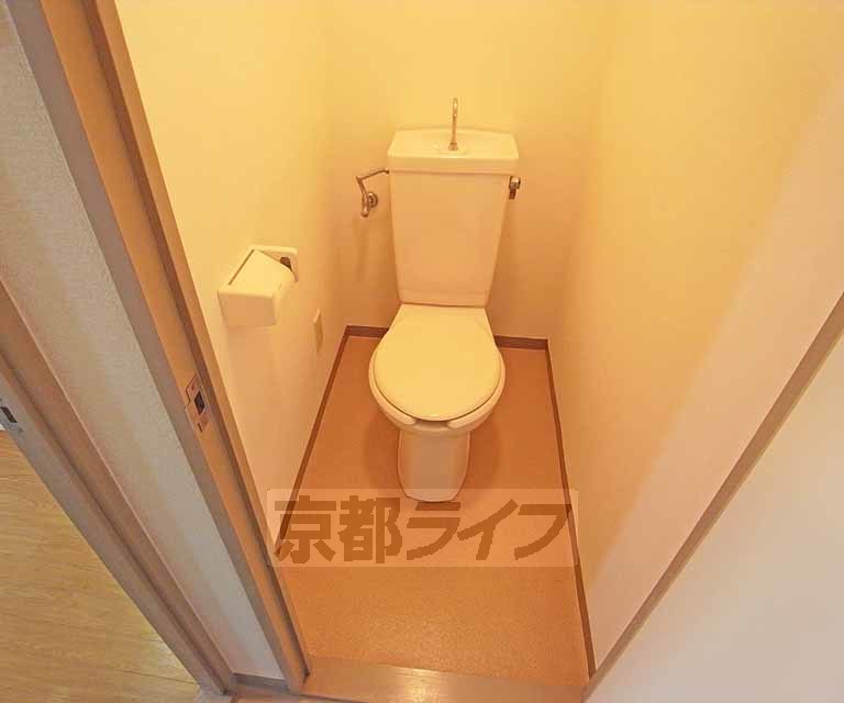 トイレ　清潔感のあるトイレです。