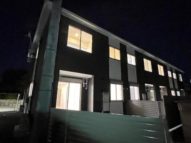 建物外観　外観写真（夜）