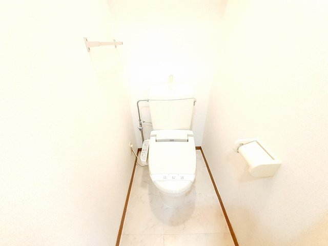 トイレ　コンパクトで使いやすいトイレです