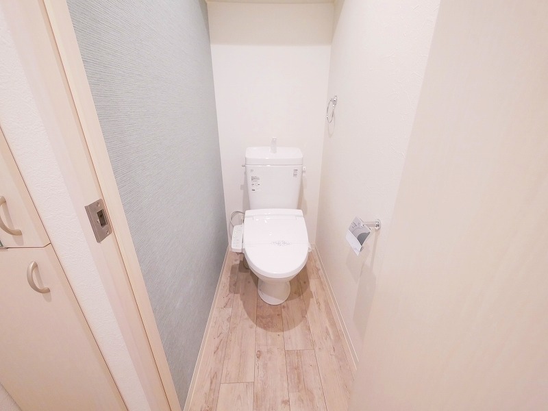 トイレ　清潔感のあるウォシュレット付きのトイレです♪