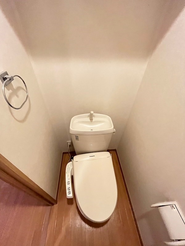 トイレ　コンパクトで使いやすいトイレです