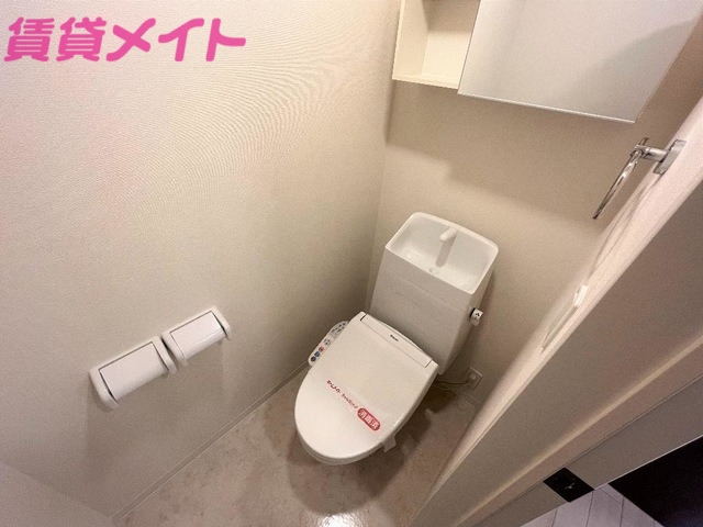 トイレ　同型タイプの写真です