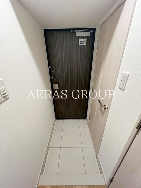 玄関　別部屋同仕様タイプ