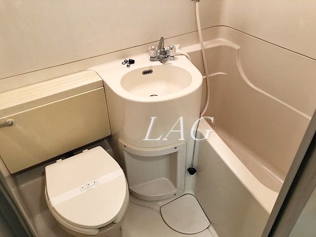 バス・シャワールーム　お風呂です。