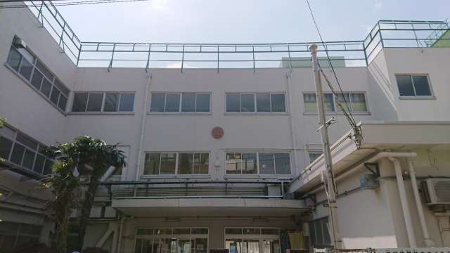 小学校　世田谷区立駒繋小学校（小学校）まで448m