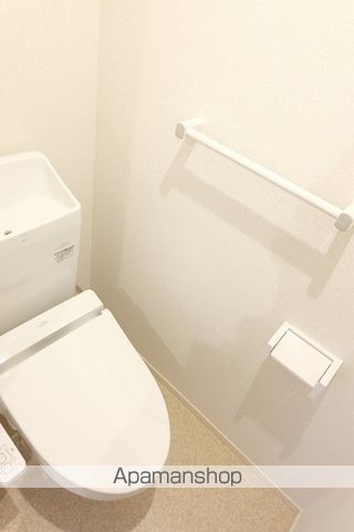 名鉄小牧線 春日井駅 徒歩12分 2階建 築10年のトイレ写真