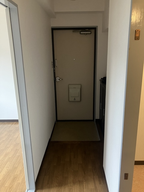 玄関　※別部屋参考画像