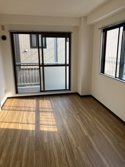 居室・リビング　※別部屋参考画像