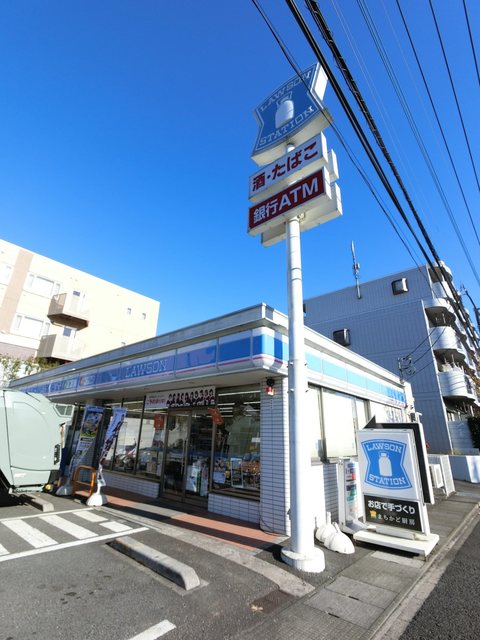 コンビニ　ローソン横浜美しが丘四丁目店（コンビニ）まで385m
