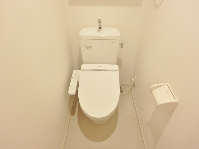 ＪＲ横浜線 相模原駅 徒歩14分 3階建 築9年のトイレ写真