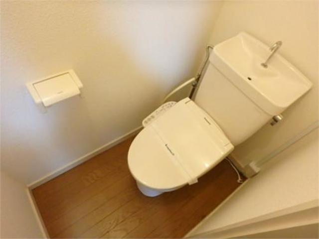 レオパレスラフィネのトイレ写真