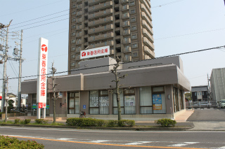 銀行　東春信用金庫市之久田支店（銀行）まで701m