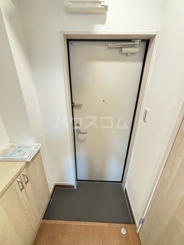 MELDIA高座渋谷IVの玄関写真