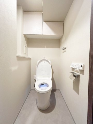 トイレ　※別部屋の参考写真です。