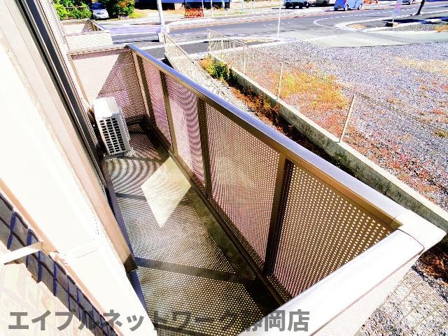 バルコニー　バルコニーがあります